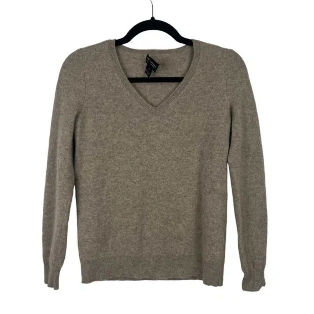 C by Bloomingdale's Cashmere Sweater Size M